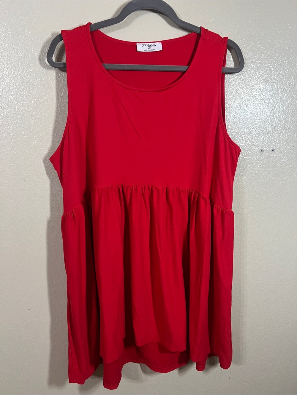 Zenana Outfitters Red Sleeveless Gathered Waist Swing Top